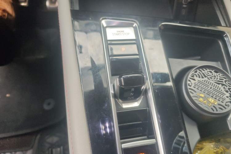 Used Volkswagen Teramont X 2024 380TSI Four-Wheel Drive Prestige Luxury Edition Gear Lever