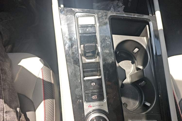 Used Volkswagen Teramont X 2024 380TSI Four-Wheel Drive Longxiang Edition Gear Lever