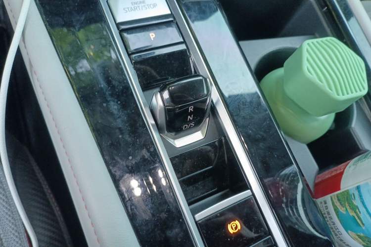 Used Volkswagen Teramont X 2024 380TSI Four-Wheel Drive Longxiang Edition Gear Lever