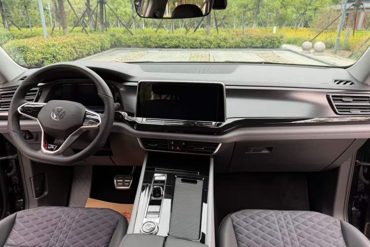 Used Volkswagen Teramont X 2024 380TSI Four-Wheel Drive Luxury Edition Headliner