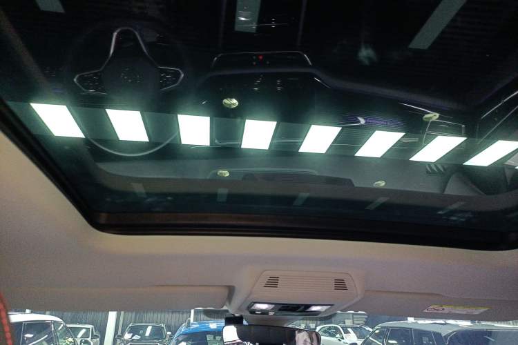 Used Volkswagen Teramont X 2024 380TSI Four-Wheel Drive Prestige Luxury Edition Headliner