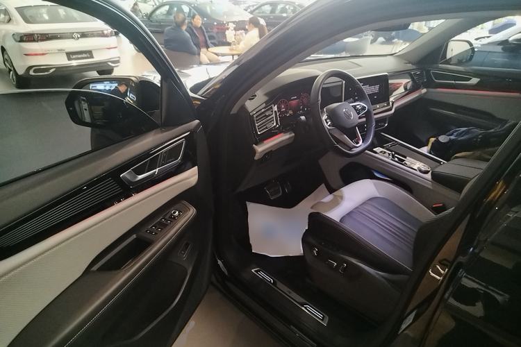 Used Volkswagen Teramont X 2024 380TSI Four-Wheel Drive Longxiang Edition Interior 3