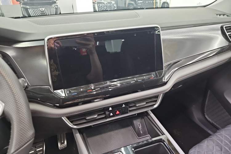 Used Volkswagen Teramont X 2024 380TSI Four-Wheel Drive Dragon Edition Interior 6