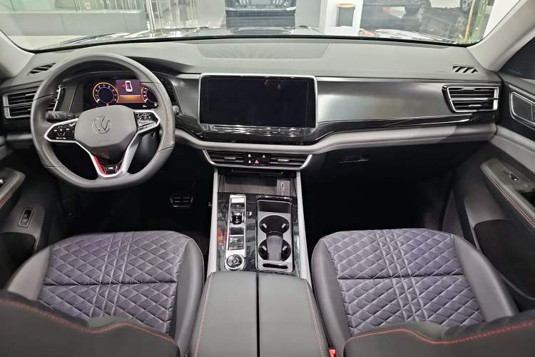 Used Volkswagen Teramont X 2024 380TSI Four-Wheel Drive Dragon Edition Interior 7