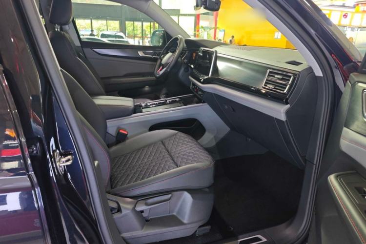 Used Volkswagen Teramont X 2024 380TSI Four-Wheel Drive Luxury Edition Interior 8