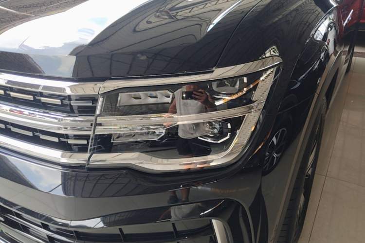 Used Volkswagen Teramont X 2024 380TSI All-Wheel Drive Longyao Edition Left Front Headlight