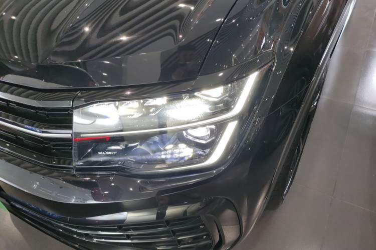 Used Volkswagen Teramont X 2024 380TSI Four-Wheel Drive Longxiang Edition Left Front Headlight