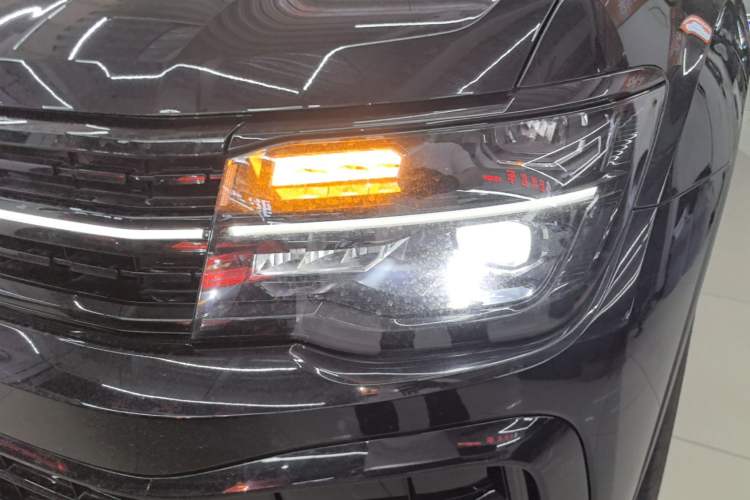 Used Volkswagen Teramont X 2024 380TSI Four-Wheel Drive Prestige Luxury Edition Left Front Headlight