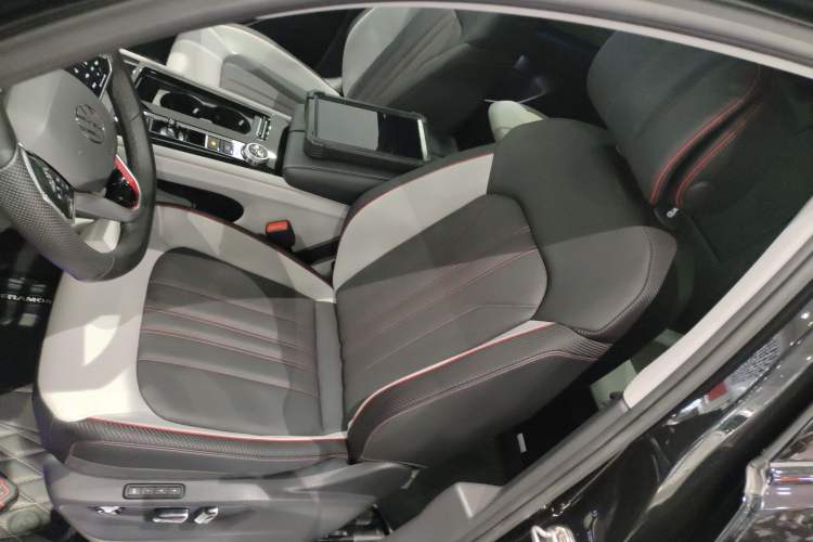 Used Volkswagen Teramont X 2024 380TSI Four-Wheel Drive Longxiang Edition Left Front Seat