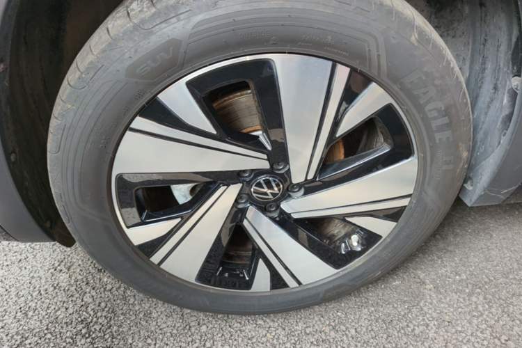 Used Volkswagen Teramont X 2024 380TSI Four-Wheel Drive Prestige Luxury Edition Left Front Wheel Hub