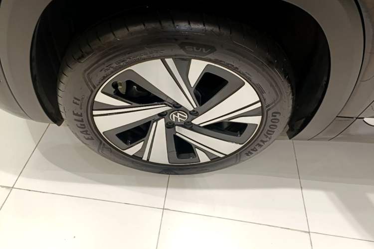 Used Volkswagen Teramont X 2024 380TSI Four-Wheel Drive Prestige Luxury Edition Left Front Wheel Hub