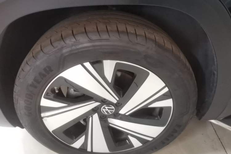 Used Volkswagen Teramont X 2024 380TSI All-Wheel Drive Longyao Edition Left Front Wheel Hub