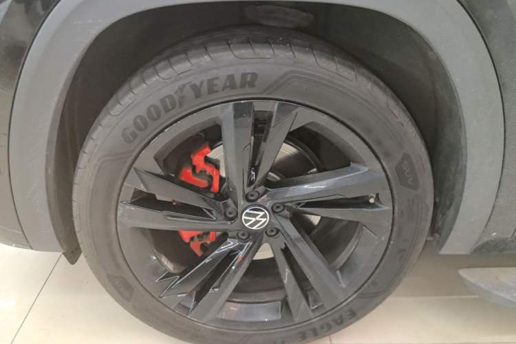 Used Volkswagen Teramont X 2024 380TSI Four-Wheel Drive Prestige Luxury Edition Left Front Wheel Hub