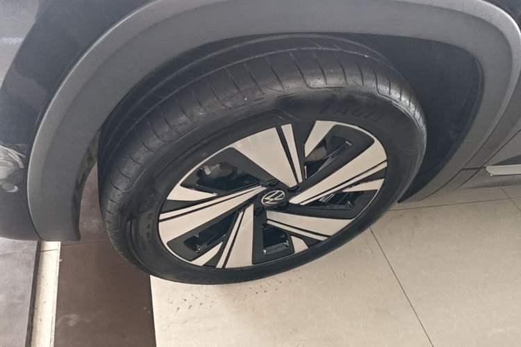Used Volkswagen Teramont X 2024 380TSI Four-Wheel Drive Prestige Luxury Edition Left Front Wheel Hub