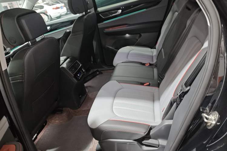 Used Volkswagen Teramont X 2024 380TSI Four-Wheel Drive Prestige Luxury Edition Left Rear Seat