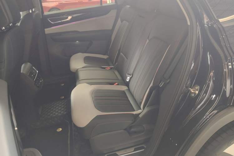 Used Volkswagen Teramont X 2024 380TSI All-Wheel Drive Longyao Edition Left Rear Seat