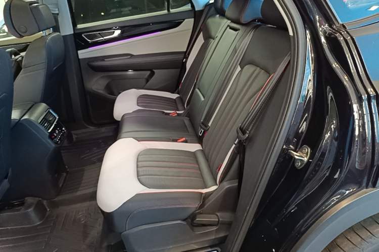Used Volkswagen Teramont X 2024 380TSI Four-Wheel Drive Longxiang Edition Left Rear Seat