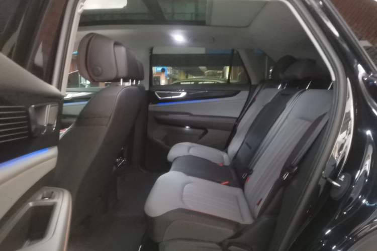 Used Volkswagen Teramont X 2024 380TSI All-Wheel Drive Longyao Edition Left Rear Seat
