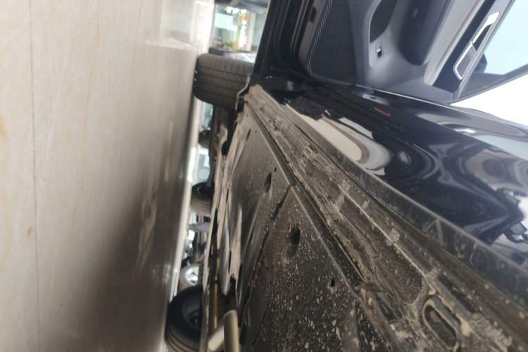 Used Volkswagen Teramont X 2024 380TSI All-Wheel Drive Longyao Edition Left Side Sill