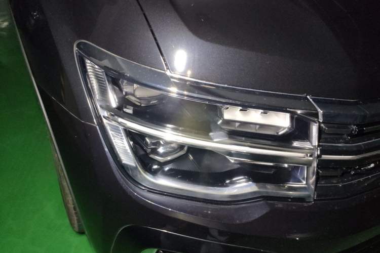 Used Volkswagen Teramont X 2024 380TSI All-Wheel Drive Longyao Edition Right Front Headlight