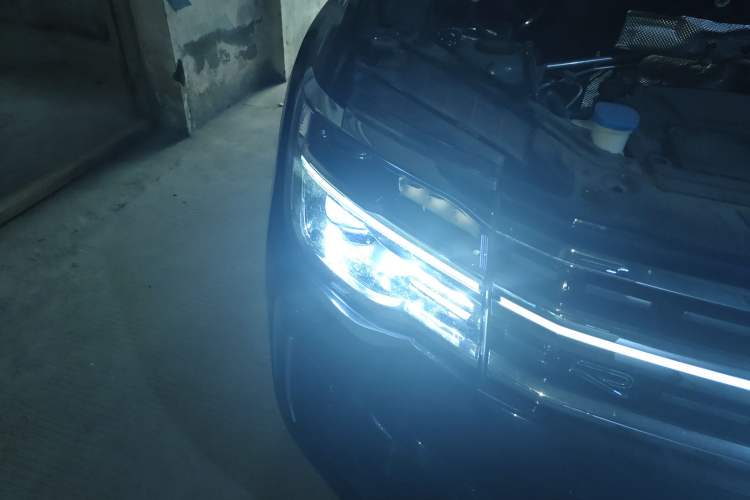 Used Volkswagen Teramont X 2024 380TSI All-Wheel Drive Longyao Edition Right Front Headlight
