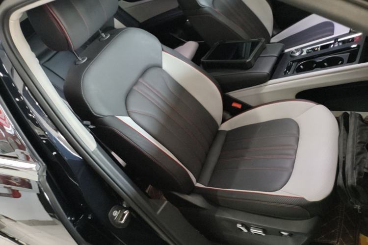 Used Volkswagen Teramont X 2024 380TSI All-Wheel Drive Longyao Edition Right Front Seat
