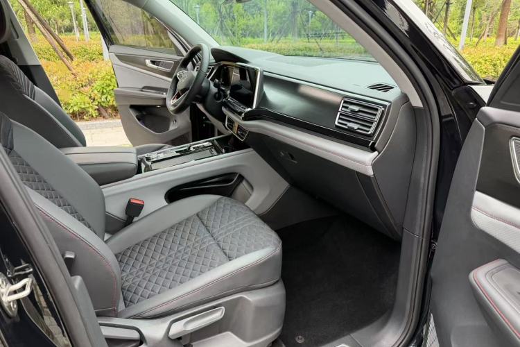 Used Volkswagen Teramont X 2024 380TSI Four-Wheel Drive Luxury Edition Right Front Seat