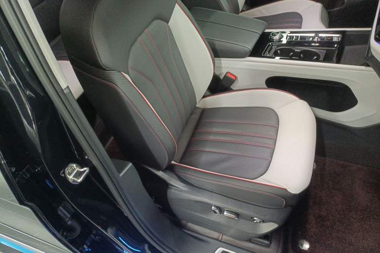 Used Volkswagen Teramont X 2024 380TSI All-Wheel Drive Longyao Edition Right Front Seat