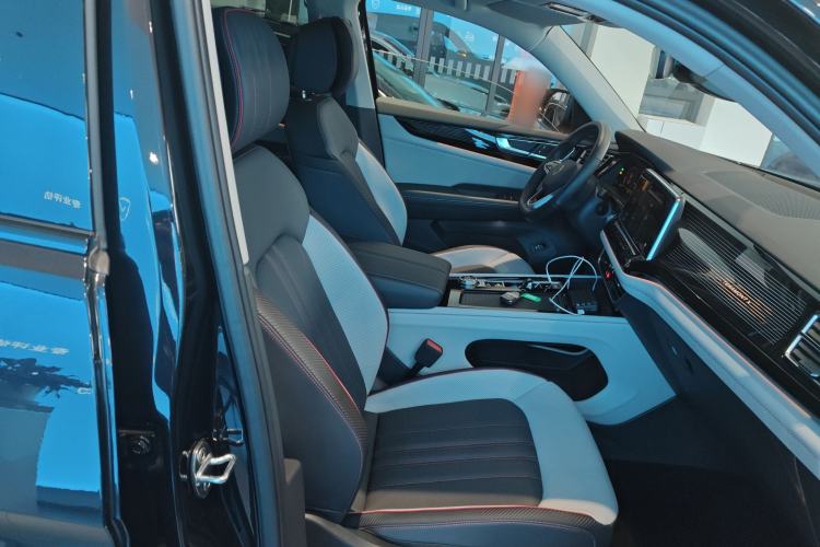 Used Volkswagen Teramont X 2024 380TSI Four-Wheel Drive Longxiang Edition Right Front Seat