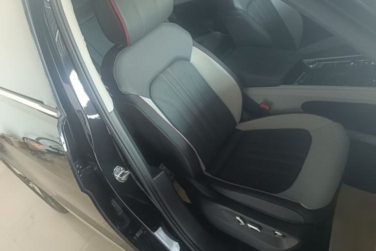 Used Volkswagen Teramont X 2024 380TSI All-Wheel Drive Longyao Edition Right Front Seat