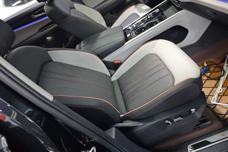 Used Volkswagen Teramont X 2024 380TSI All-Wheel Drive Longyao Edition Right Front Seat