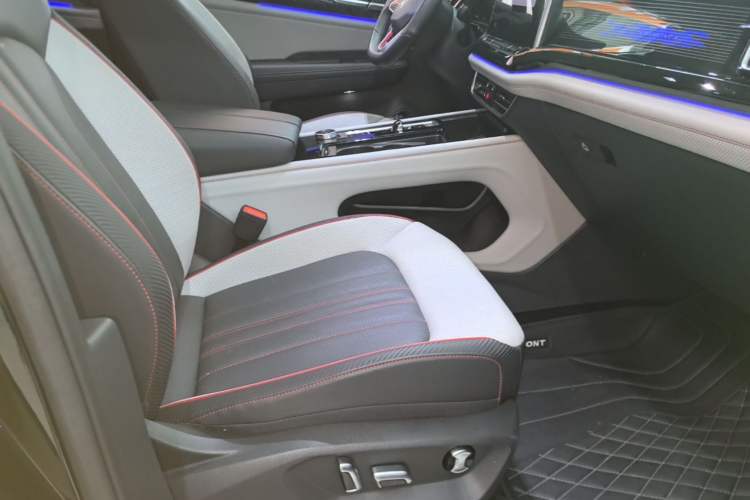 Used Volkswagen Teramont X 2024 380TSI Four-Wheel Drive Prestige Luxury Edition Right Front Seat