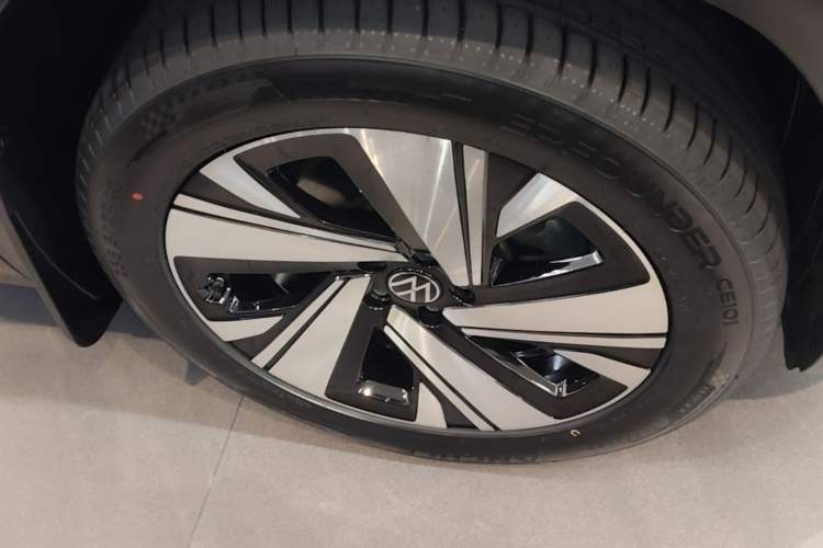 Used Volkswagen Teramont X 2024 380TSI Four-Wheel Drive Prestige Luxury Edition Right Front Wheel Hub