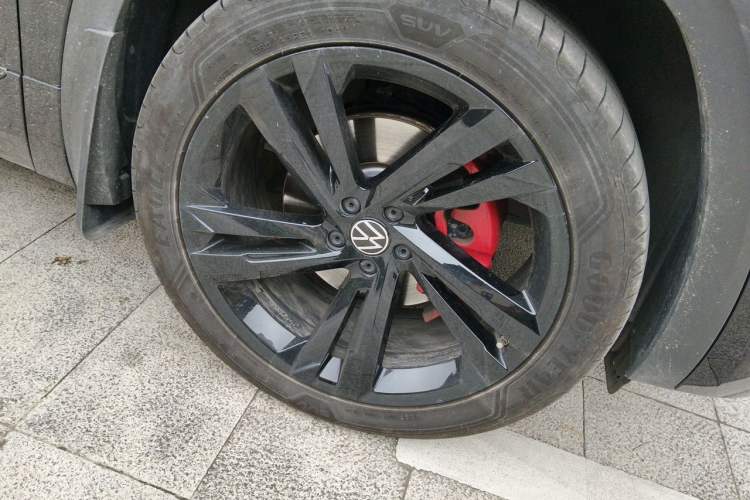 Used Volkswagen Teramont X 2024 380TSI Four-Wheel Drive Longxiang Edition Right Front Wheel Hub