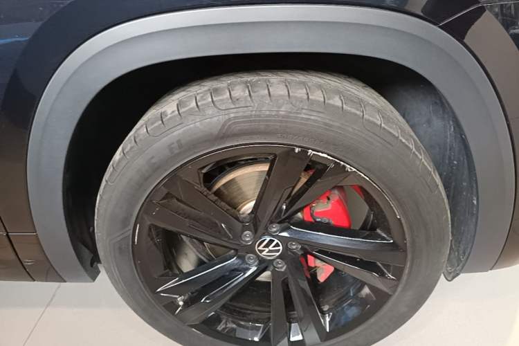 Used Volkswagen Teramont X 2024 380TSI Four-Wheel Drive Longxiang Edition Right Front Wheel Hub