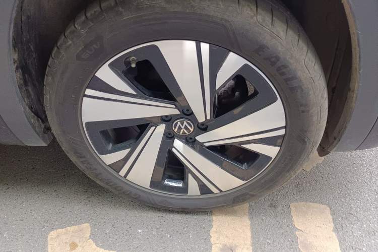 Used Volkswagen Teramont X 2024 380TSI Four-Wheel Drive Prestige Luxury Edition Right Front Wheel Hub