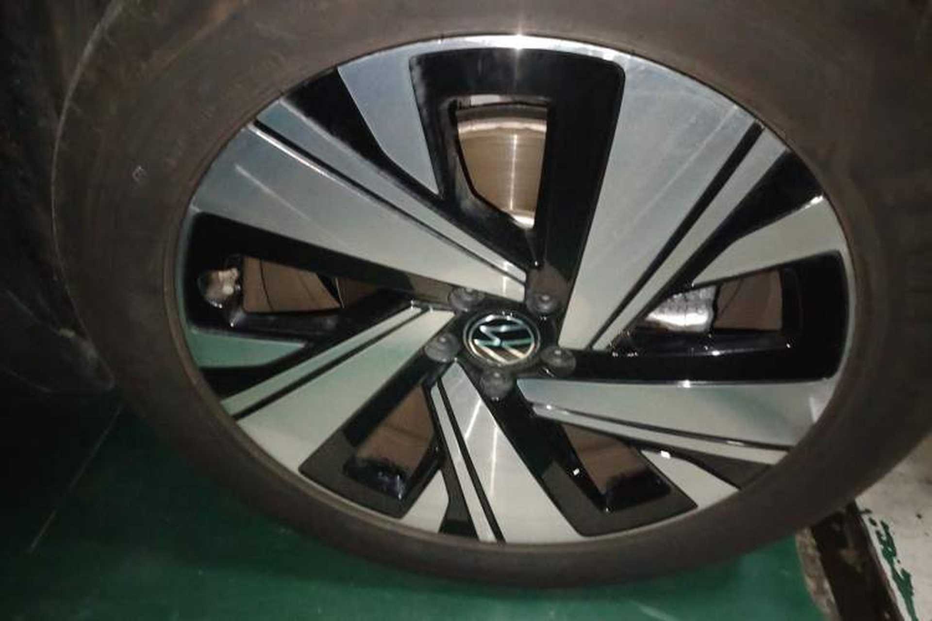Used Volkswagen Teramont X 2024 380TSI All-Wheel Drive Longyao Edition Right Front Wheel Hub