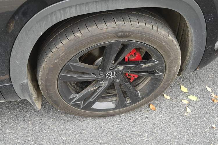 Used Volkswagen Teramont X 2024 380TSI Four-Wheel Drive Longxiang Edition Right Front Wheel Hub