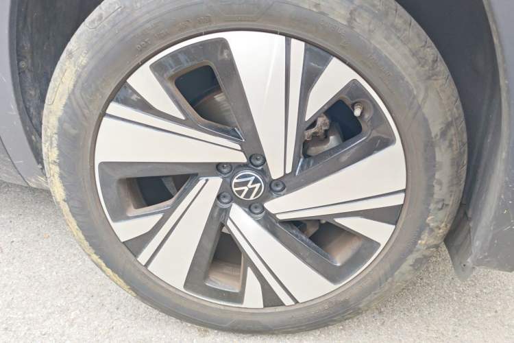 Used Volkswagen Teramont X 2024 380TSI Four-Wheel Drive Prestige Luxury Edition Right Front Wheel Hub