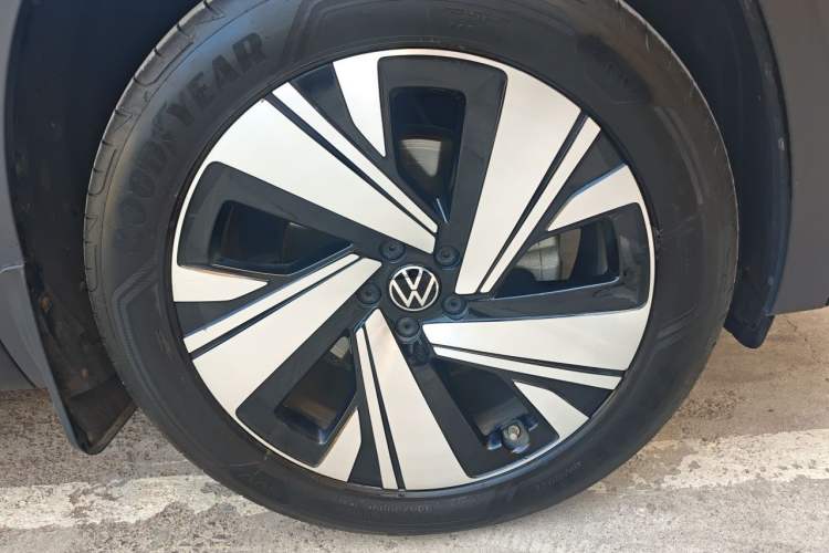 Used Volkswagen Teramont X 2024 380TSI Four-Wheel Drive Prestige Luxury Edition Right Front Wheel Hub