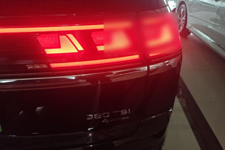 Used Volkswagen Teramont X 2024 380TSI All-Wheel Drive Longyao Edition Right Rear Taillight