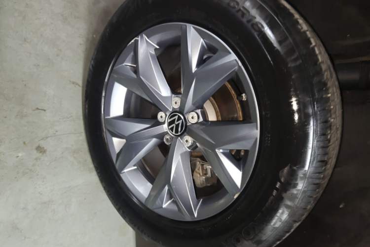 Used Volkswagen Teramont X 2024 380TSI Four-Wheel Drive Luxury Edition Right Rear Wheel Hub
