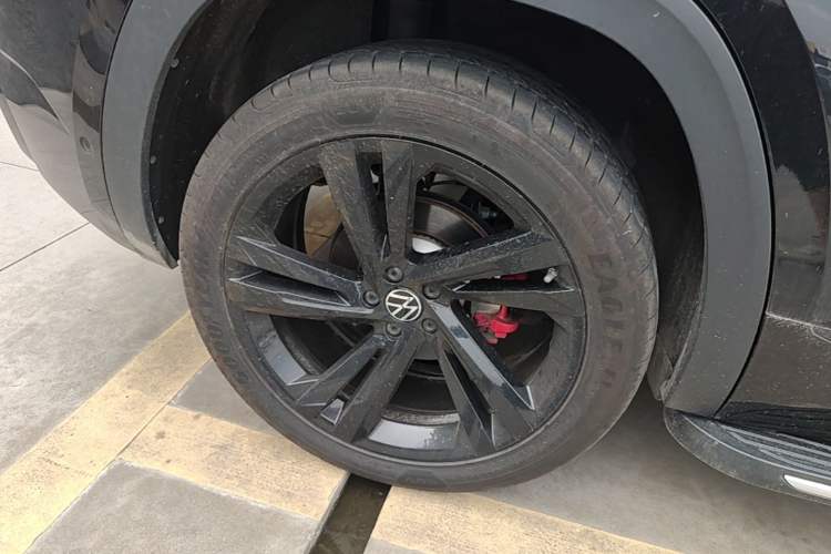 Used Volkswagen Teramont X 2024 380TSI Four-Wheel Drive Prestige Flagship Edition Right Rear Wheel Hub