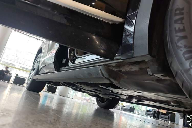 Used Volkswagen Teramont X 2024 380TSI All-Wheel Drive Longyao Edition Right Side Sill