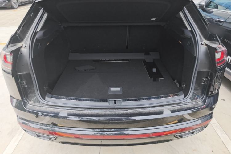 Used Volkswagen Teramont X 2024 380TSI Four-Wheel Drive Longxiang Edition Trunk