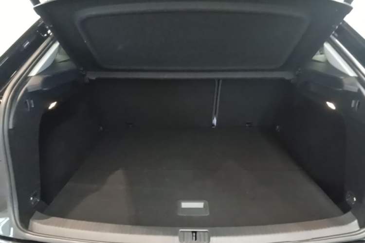 Used Volkswagen Teramont X 2024 380TSI Four-Wheel Drive Prestige Luxury Edition Trunk