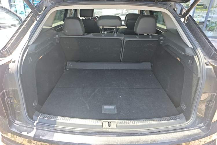 Used Volkswagen Teramont X 2024 380TSI Four-Wheel Drive Longxiang Edition Trunk