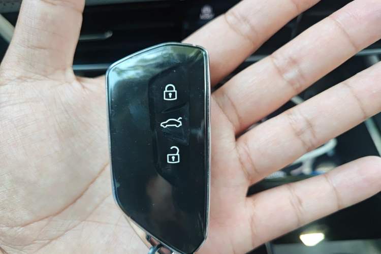 Used Volkswagen Teramont X 2024 380TSI Four-Wheel Drive Prestige Luxury Edition Vehicle Key