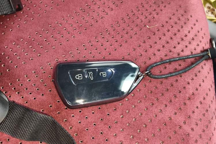 Used Volkswagen Teramont X 2024 380TSI Four-Wheel Drive Longxiang Edition Vehicle Key