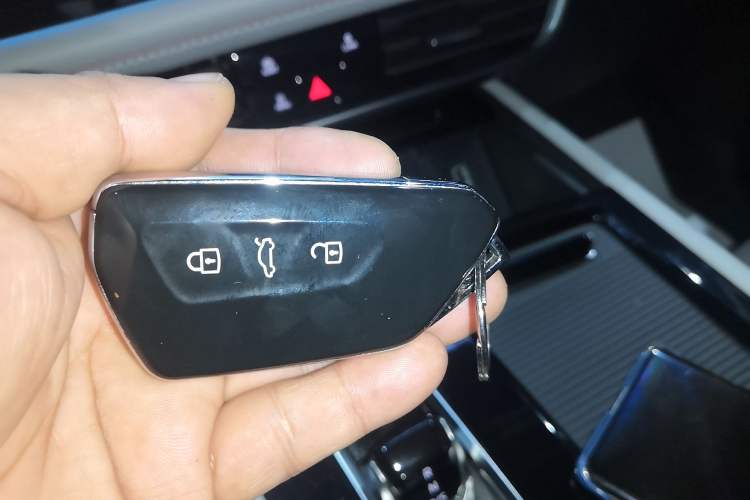 Used Volkswagen Teramont X 2024 380TSI Four-Wheel Drive Prestige Luxury Edition Vehicle Key